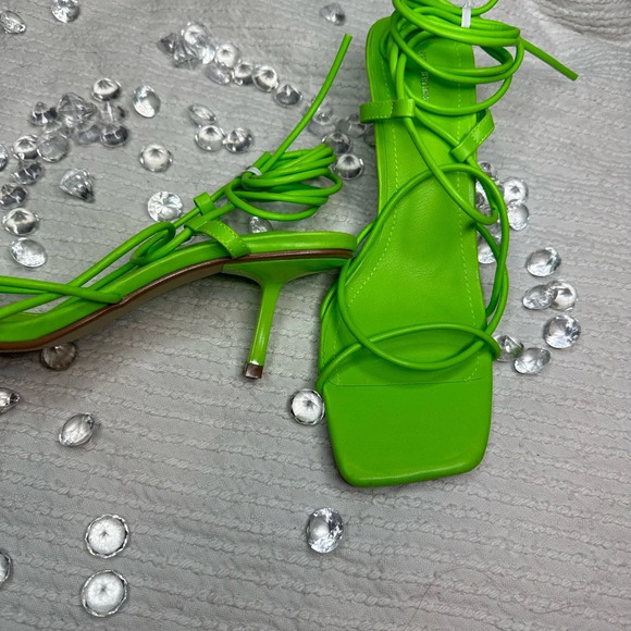PrettyLittleThing green heels - Picture 3 of 4